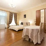 Goodrest On Ekaterininskaya *
