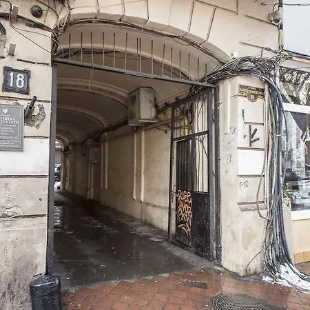 Goodrest On Ekaterininskaya Apartament *